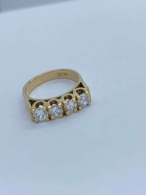 *4 X 0.30CT (18CT) CLUSTER RING* DELIVERY BY TUESDAY 24TH!!