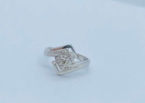 *NWJ INFINITY DIAMOND RING W/FREE BAND!* (RETAIL R16000)