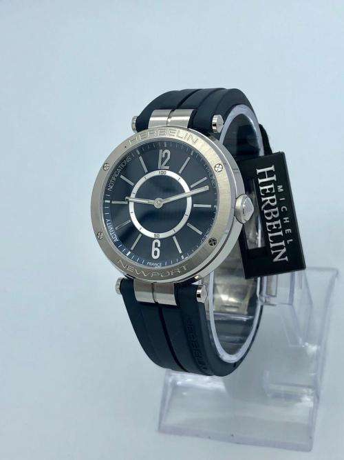 *MICHEL HERBELIN NEWPORT CONNECT* LUXURY SMART WATCH!!!