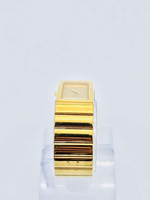 *SEIKO GOLD-TONE* (R9 000 RETAIL)