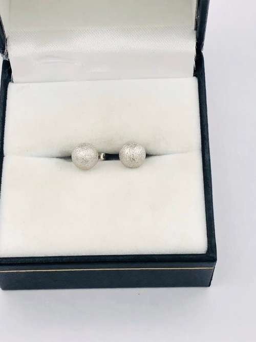 *18CT WHITE GOLD BALL EARRINGS* 1-2 DAYS DELIVERY