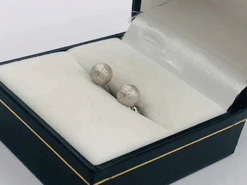 *18CT WHITE GOLD BALL EARRINGS* 1-2 DAYS DELIVERY