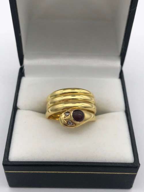 *18CT GOLD SNAKE DIAMOND RING* 1-2 DAYS DELIVERY