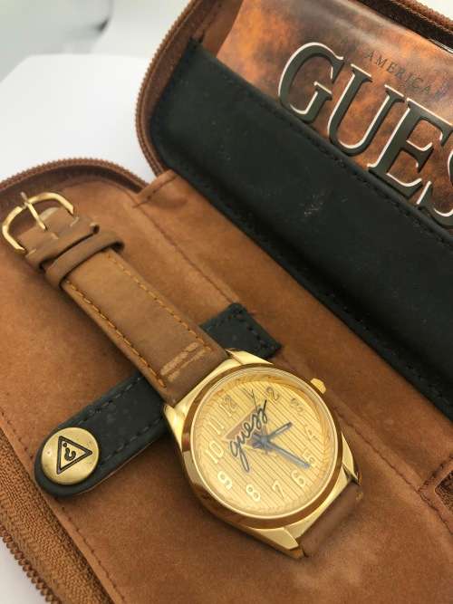 *GUESS LADIES WATCH* BID FROM R1