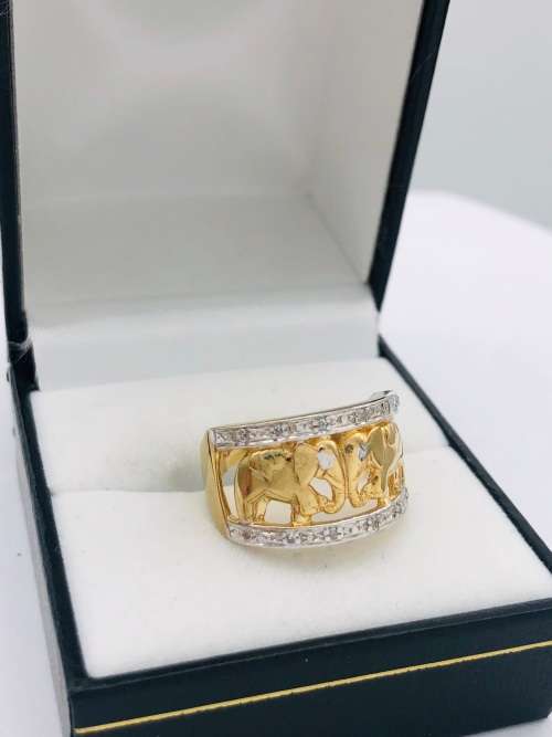 *SOLID GOLD ELEPHANT RING - BRILLIANT PIECE!!!* BID FROM R1!