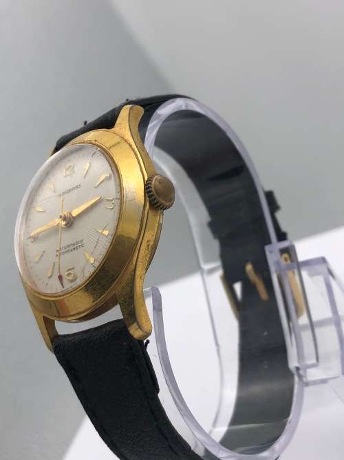 *SWISS GINEBRAS AUTOMATIC ANTIMAGNETIC* R1 BIDS!!!