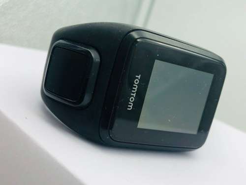 *TOM TOM RUNNER GPS MULTI SPORT CARDIO WATCH* BID FROM R1