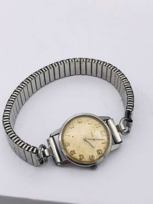 *OMEGA - COLLECTORS LADIES PIECE* R1 BIDS!