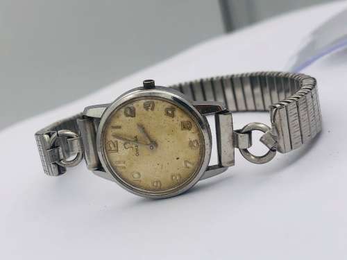 *OMEGA - COLLECTORS LADIES PIECE* R1 BIDS!