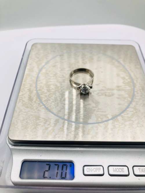 *1CT CUBIC WHITE GOLD RING* R1 BIDS