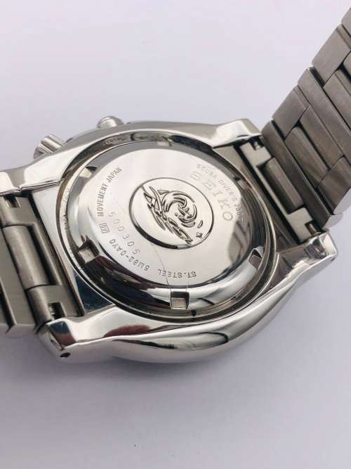 *SEIKO KINETIC DIVERS 200M* BRAND NEW CONDITION!!!