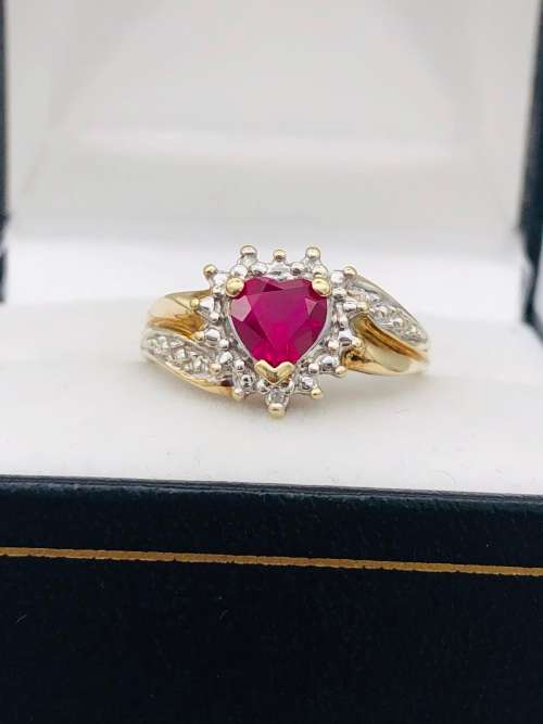 *SOLID GOLD RUBY ENGAGEMENT RING (R1 BIDS)*