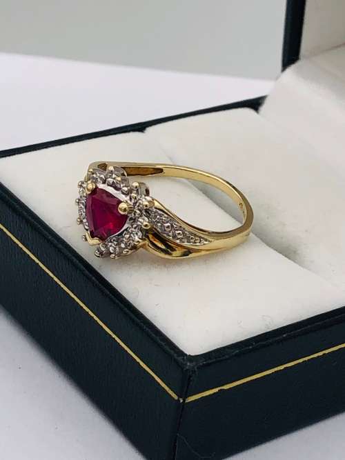 *SOLID GOLD RUBY ENGAGEMENT RING (R1 BIDS)*
