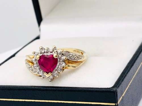*SOLID GOLD RUBY ENGAGEMENT RING (R1 BIDS)*