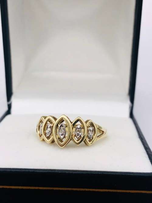 *SOLID GOLD DIAMOND CLUSTER RING* R1 BIDS