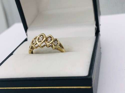 *SOLID GOLD DIAMOND CLUSTER RING* R1 BIDS