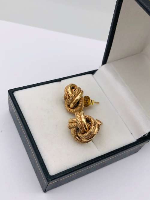 *SOLID GOLD SCROLL EARRINGS* R1 BIDS!