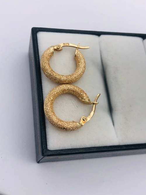 *SOLID GOLD GLITTER EARRINGS* R1 BIDS!