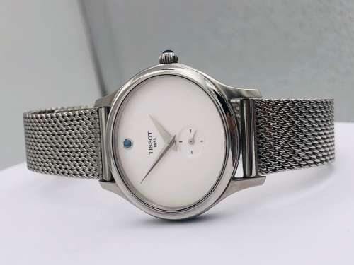 *TISSOT 1853 LADIES SAPPHIRE WATCH* R1 BIDS