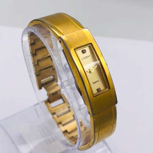 *LUCENT LADIES GOLD TONE WATCH* R1 BIDS