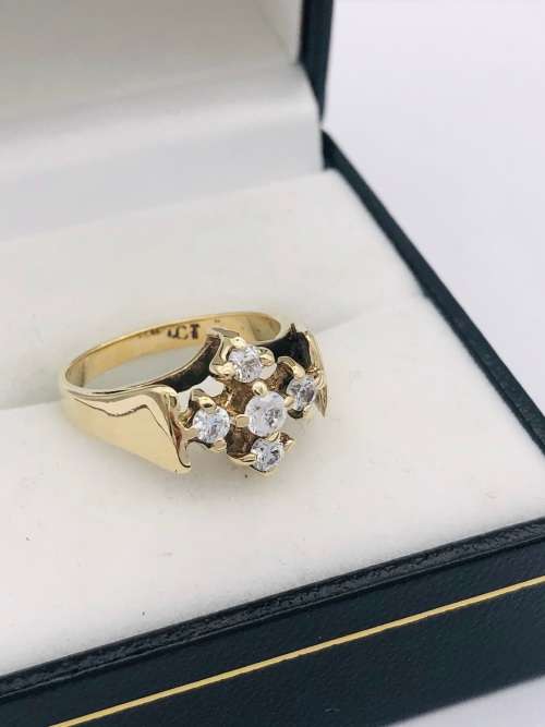 *SOLID GOLD STARBUST RING* R1 BIDS