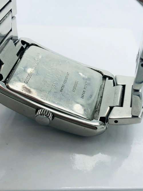 *GUESS STEEL CHRONOGRAPH* BEAUTIFUL WATCH!