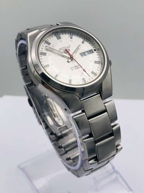 *SEIKO 5 AUTOMATIC DAY-DATE* R1 BIDS