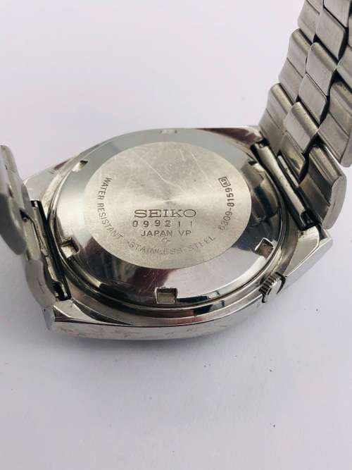 *SEIKO QUARTZ DAY-DATE MENS WATCH* R1 BIDS