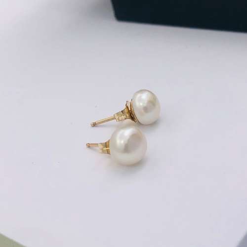 *9CT GOLD PEARL EARRINGS* R1 BIDS