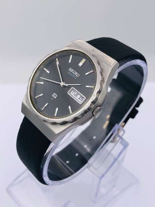 *SEIKO QUARTZ DAY-DATE MENS WATCH* R1 BIDS
