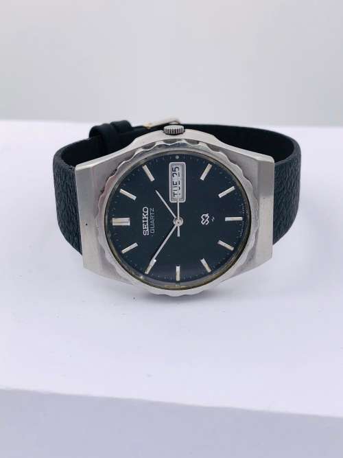 *SEIKO QUARTZ DAY-DATE MENS WATCH* R1 BIDS