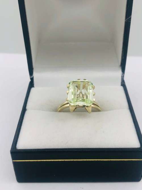 *9CT HUGE TOURMALINE SOLITAIRE RING* R1 BIDS!