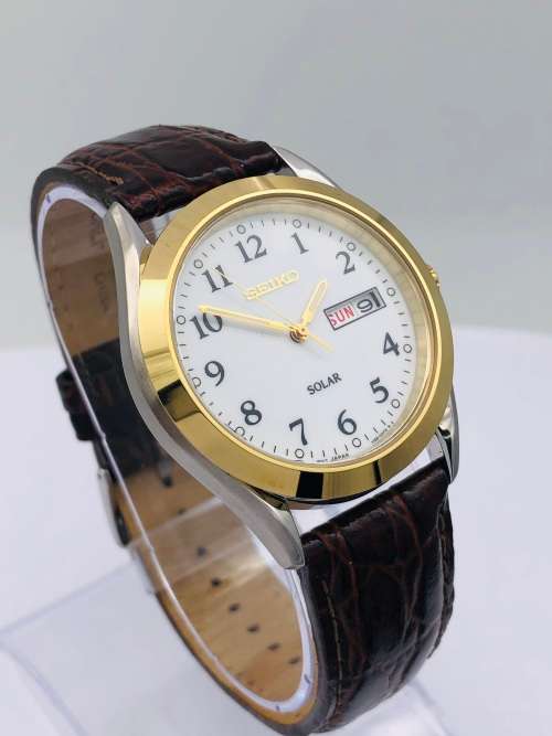 *MINT SEIKO SOLAR MENS WATCH* WITH BOX & PAPERS