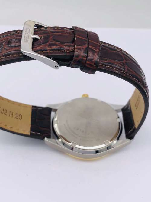 *MINT SEIKO SOLAR MENS WATCH* WITH BOX & PAPERS