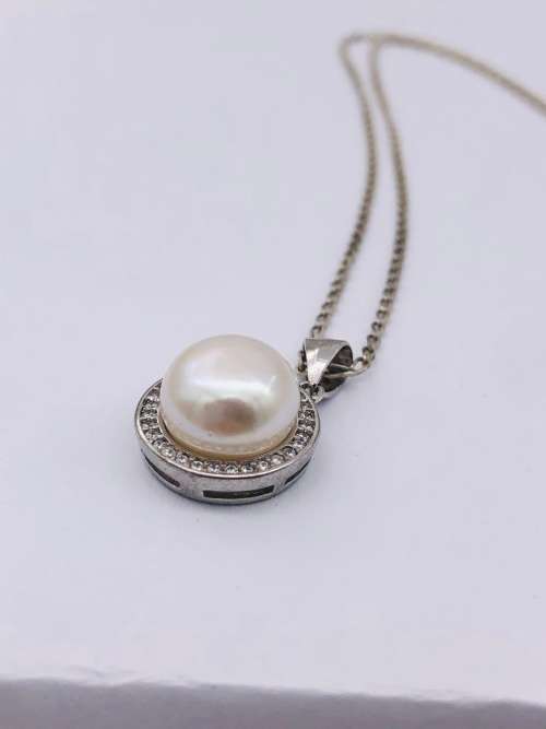 *SOLID 925 SILVER & NATURAL PEARL PENDANT* R1 BIDS