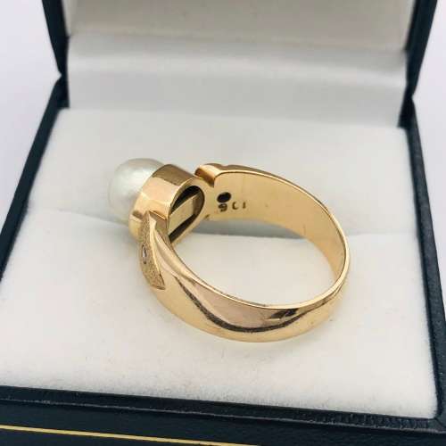 *9CT GOLD LARGE PEARL RING* R1 BIDS!