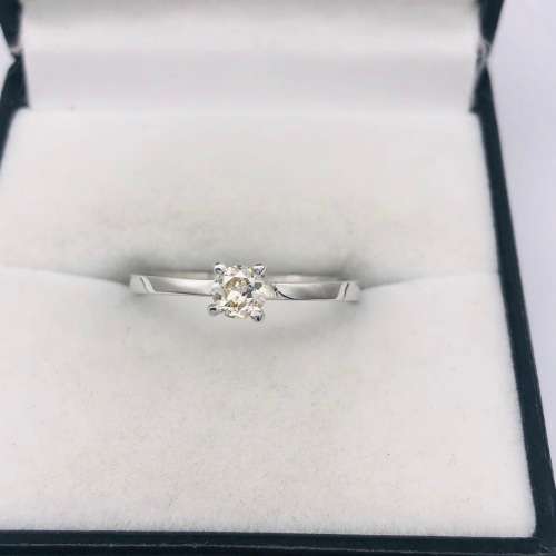 *9CT WHITE GOLD DIAMOND RING* 0.29CT DIAMOND!
