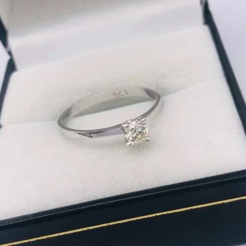 *9CT WHITE GOLD DIAMOND RING* 0.29CT DIAMOND!