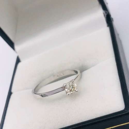 *9CT WHITE GOLD DIAMOND RING* 0.29CT DIAMOND!