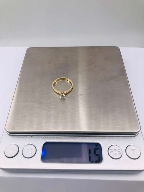 *0.49CT DIAMOND RING* 9CT GOLD!