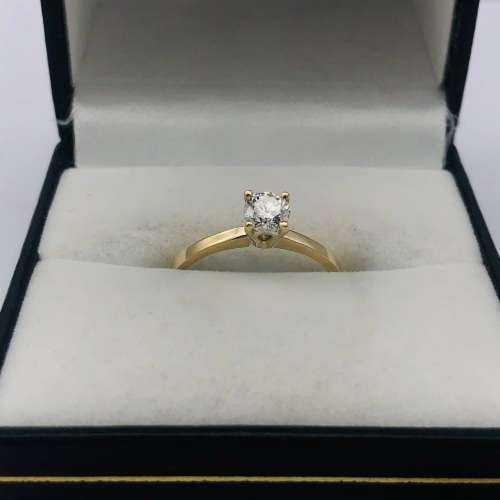 *0.49CT DIAMOND RING* 9CT GOLD!
