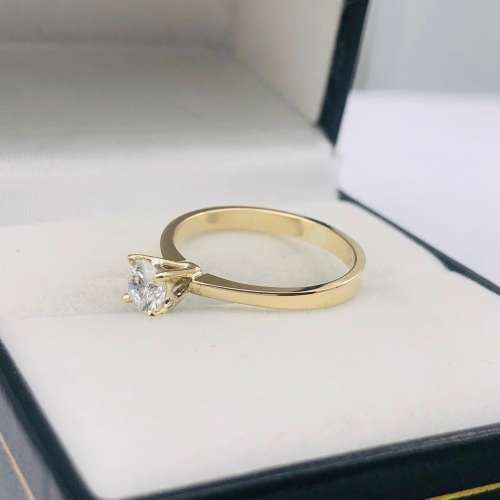 *0.49CT DIAMOND RING* 9CT GOLD!