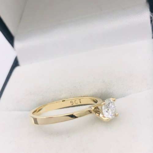 *0.49CT DIAMOND RING* 9CT GOLD!