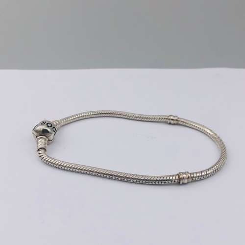 *PANDORA SNAKE CHARM BRACELET* R1 BIDS!