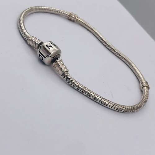 *PANDORA SNAKE CHARM BRACELET* R1 BIDS!