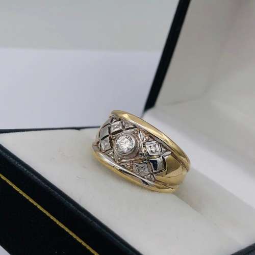 *9CT GOLD DIAMOND BASKET CYCLOPS RING* R1 BIDS!