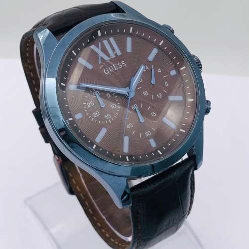 *GUESS MENS CHRONOGRAPH DRESS WATCH* R1 BIDS!