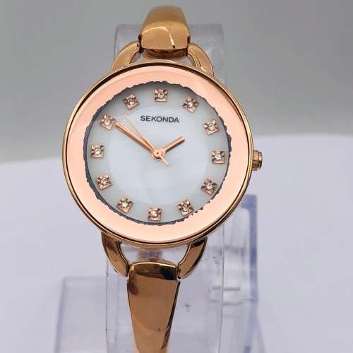 *BRAND NEW SEKONDA LADIES WATCH* RETAIL R4 000!!!