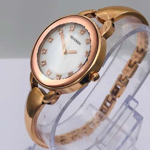 *BRAND NEW SEKONDA LADIES WATCH* RETAIL R4 000!!!