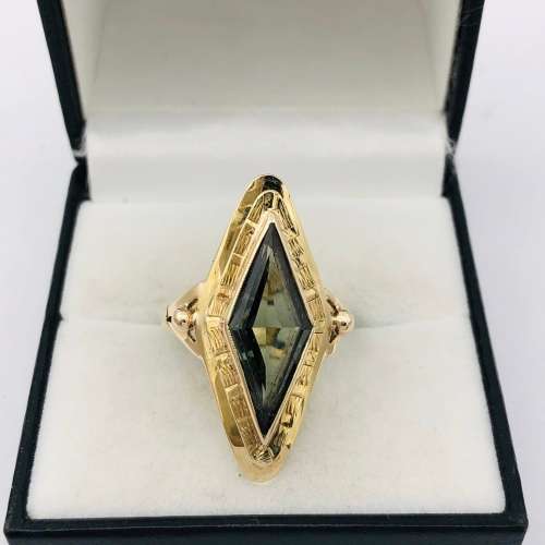 *SOLID Y/GOLD TOURMALINE RING* UNIQUE TRILLION CUT!